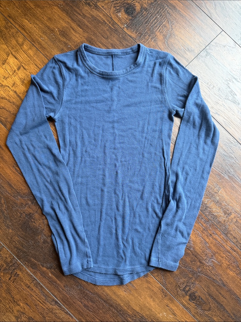 lululemon athletica Long-Sleeve Crewneck Top in Navy Blue
